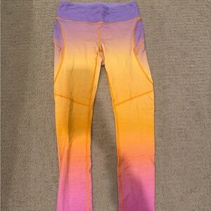 Outdoor Voices Women’s Leggings in Purple and Orange Gradient